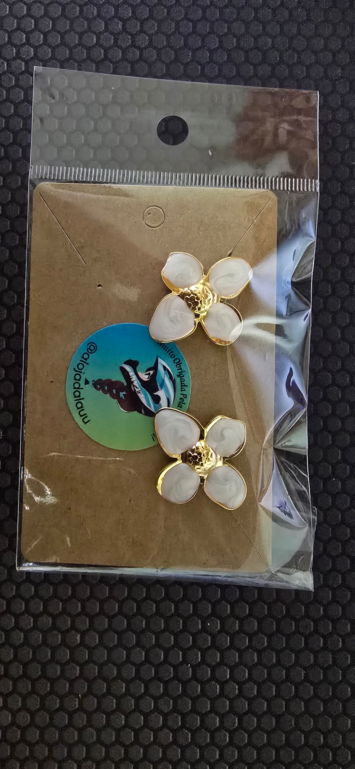 Brincos dourados