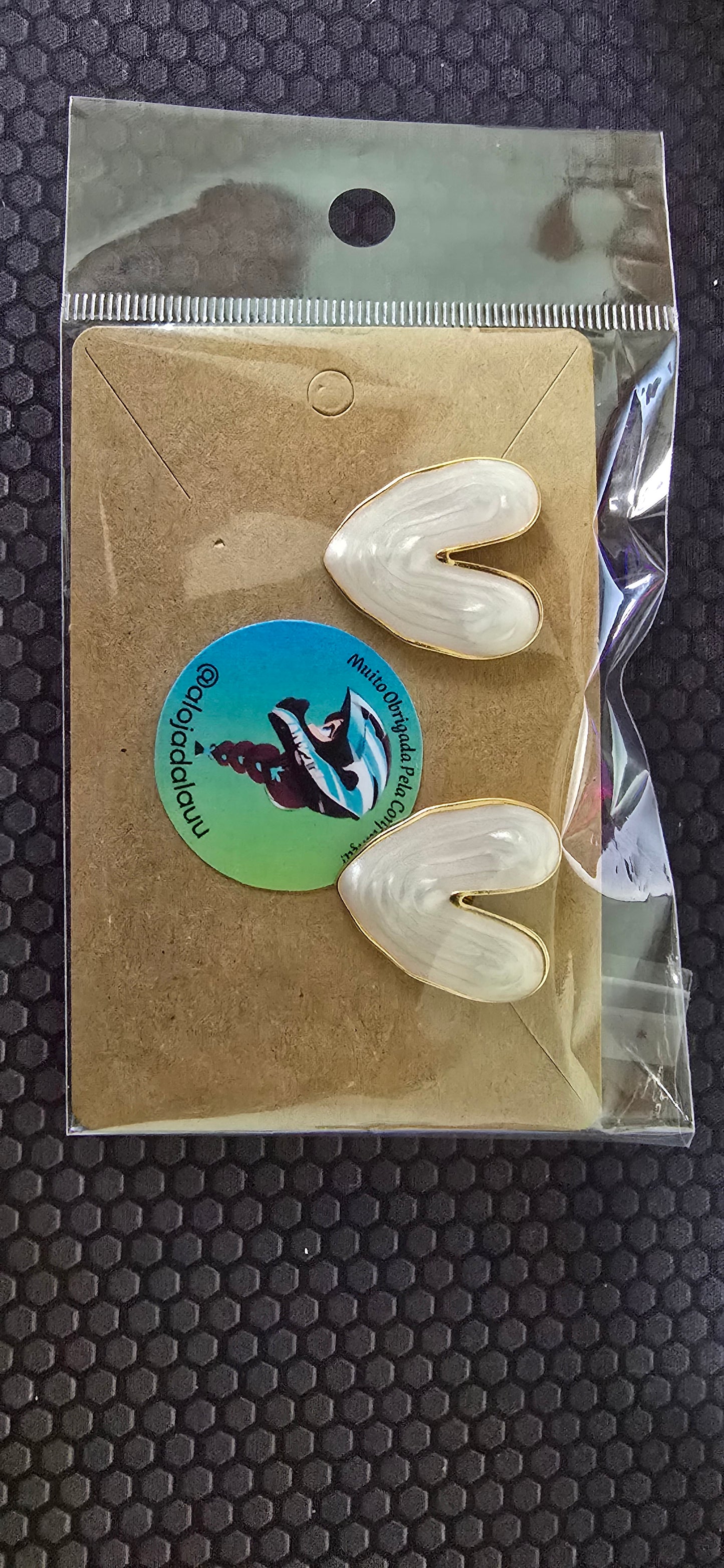 Brincos dourados